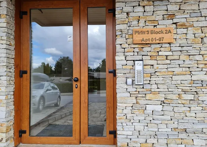Pirin Golf Apartment Home With Private Garden